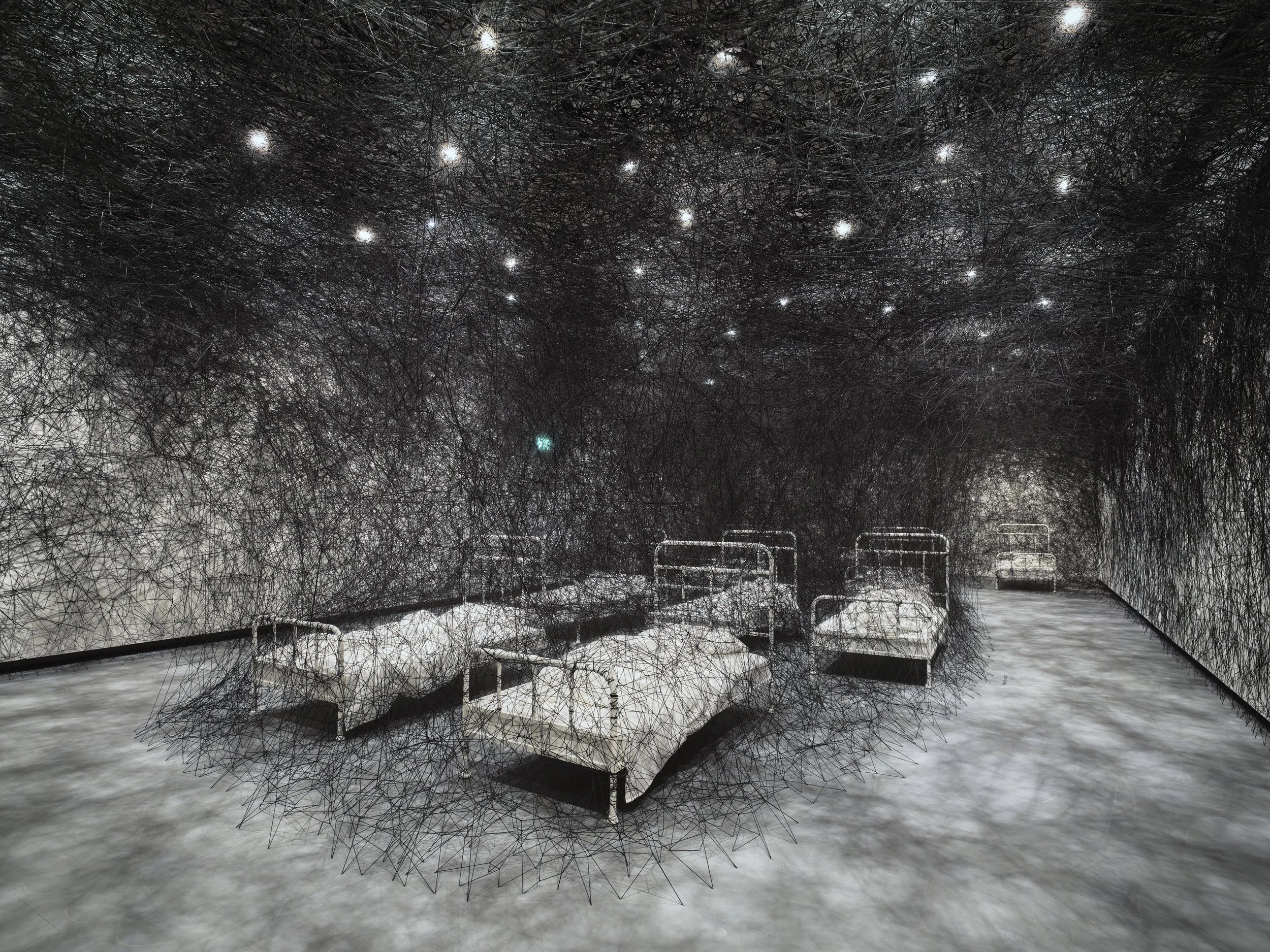 CHIHARU SHIOTA–塩田千春